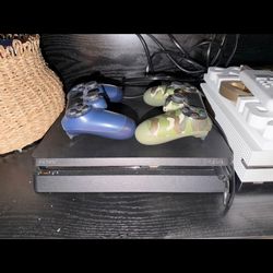 PlayStation 4 Slim 1TB w/ 2 Controllers & 500GB external storage