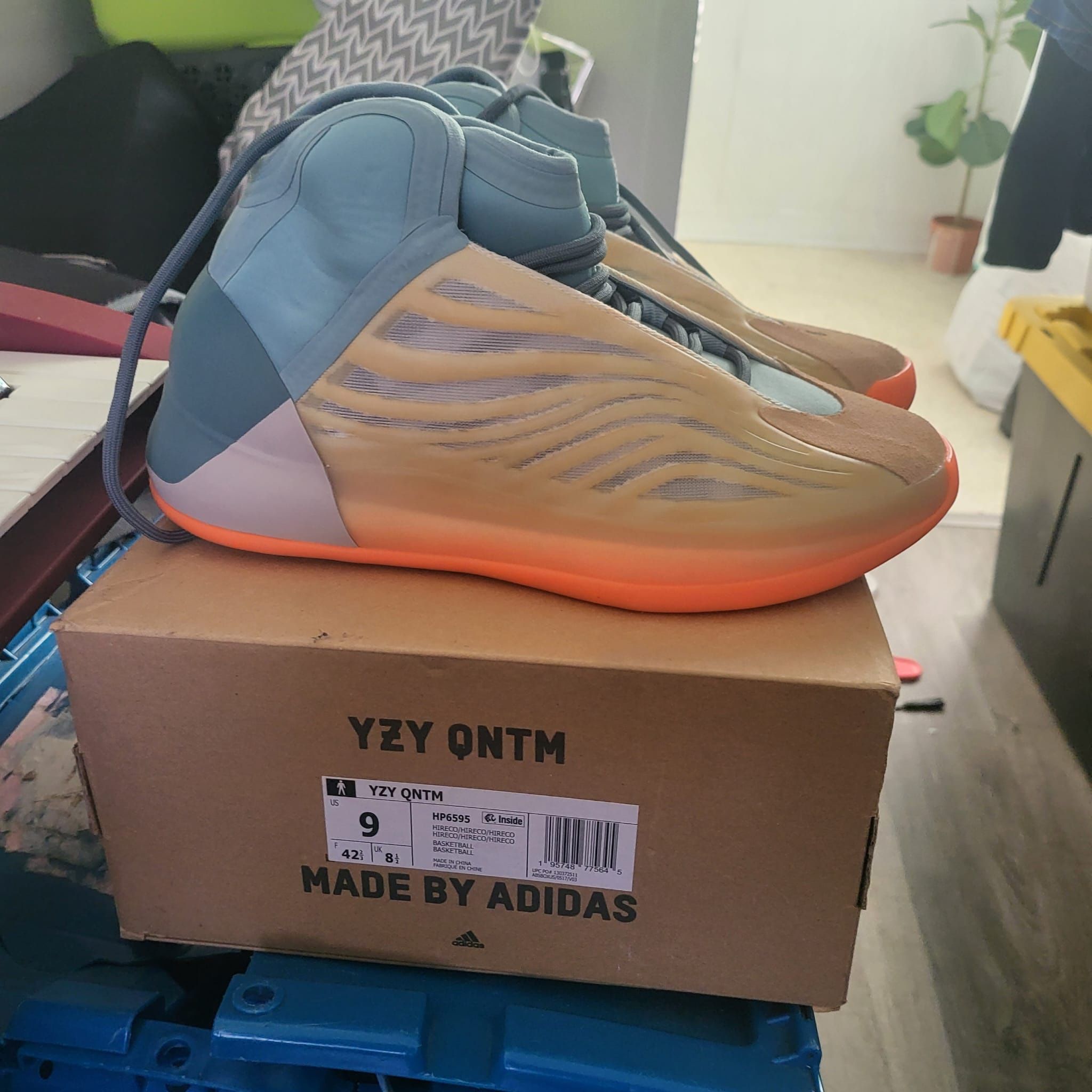 yeezys