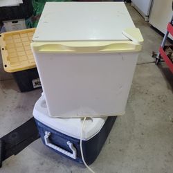 Mini Fridge