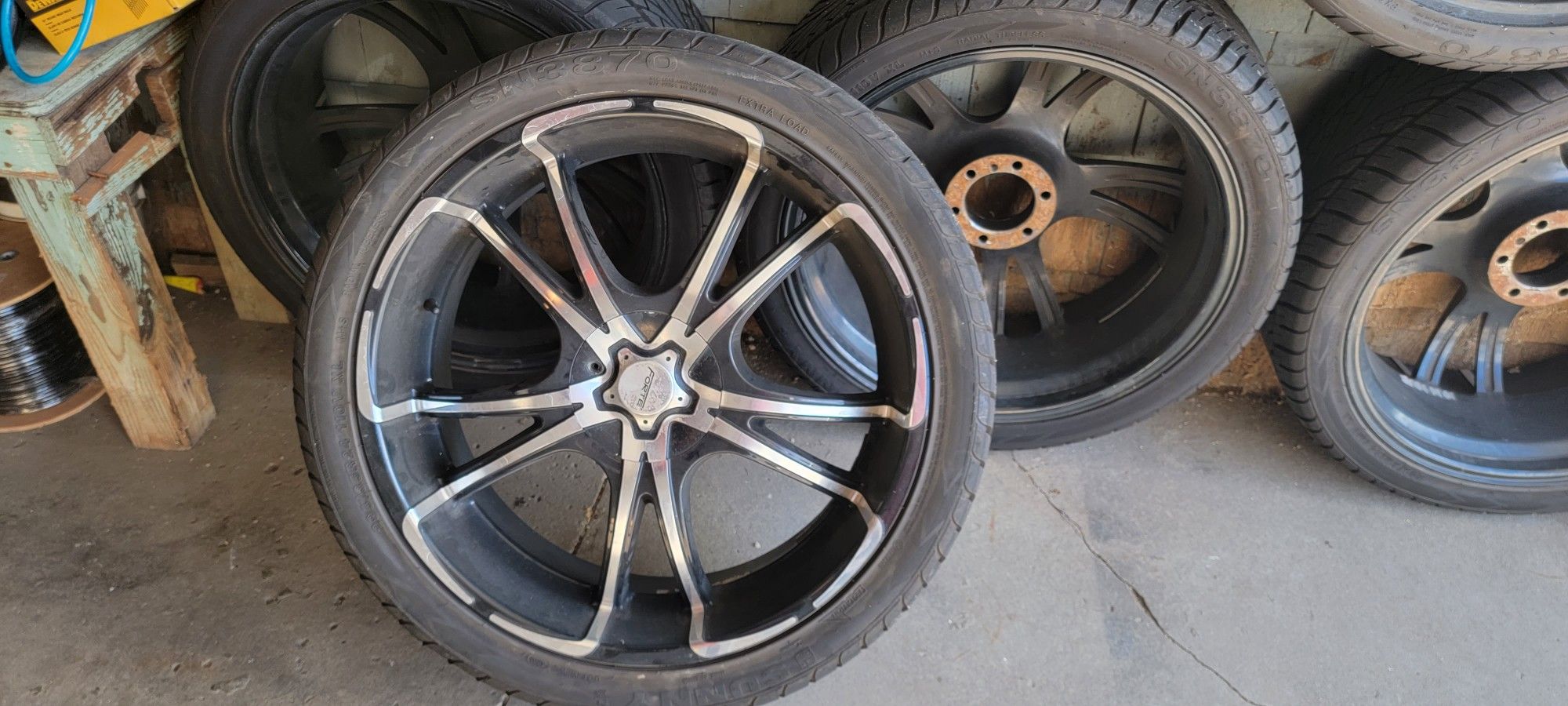 24x10s Bolt Pattern 6x139.6 Or 6x5.5