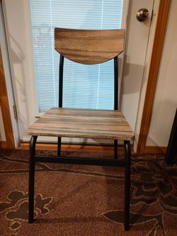 Set of 4 chairs