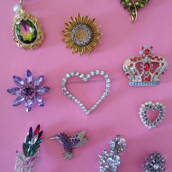 Brooches 