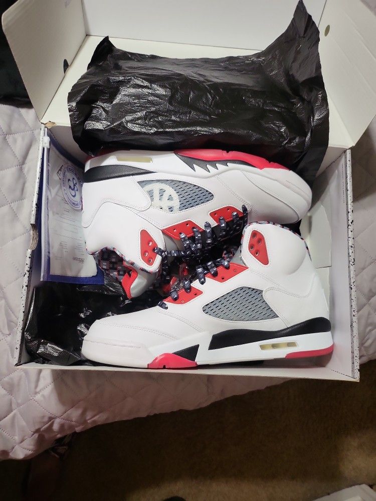 Mens Jordan 5s Q54 Size 13