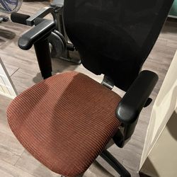 Office Swivel Chair 
