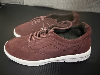 Vans Suede Low-Top Sneakers