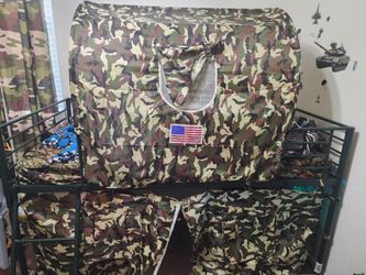Bunk bed camouflage queen size