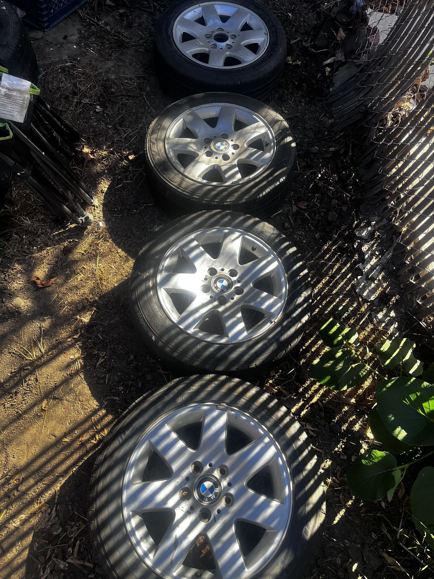 BMW Rim P205/ 55R16