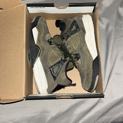 Jordan four olives, size 2