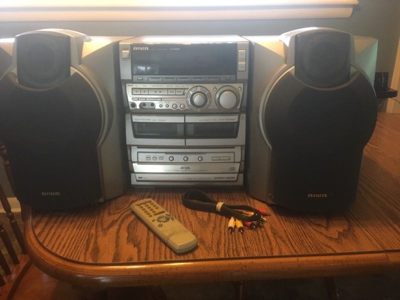 Aiwa - digital audio system - CX-NA888 - and 2 aiwa speakers