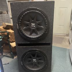 2 12” Kicker Subwoofers With 2000 Watt Amp