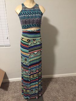 Skirt/top can be worn as dress