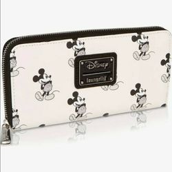 Disney Loungefly Wallet 