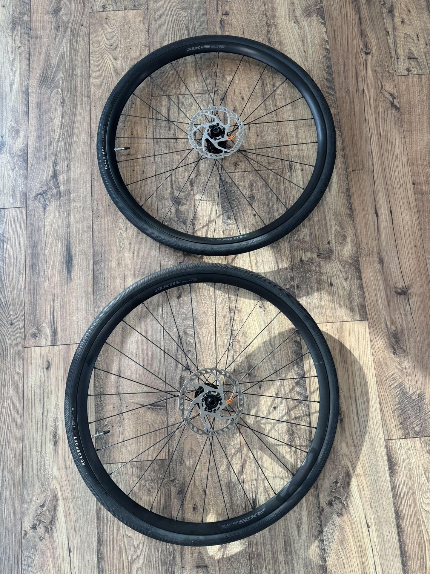 Specialized Axis Elite Wheel set With Rotors & Tires