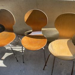 3 Chairs Wood