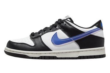 NIKE DUNKS SIZE 4.5