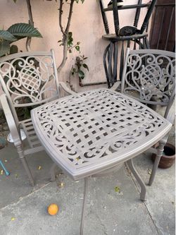 Patio set / 3 pieces