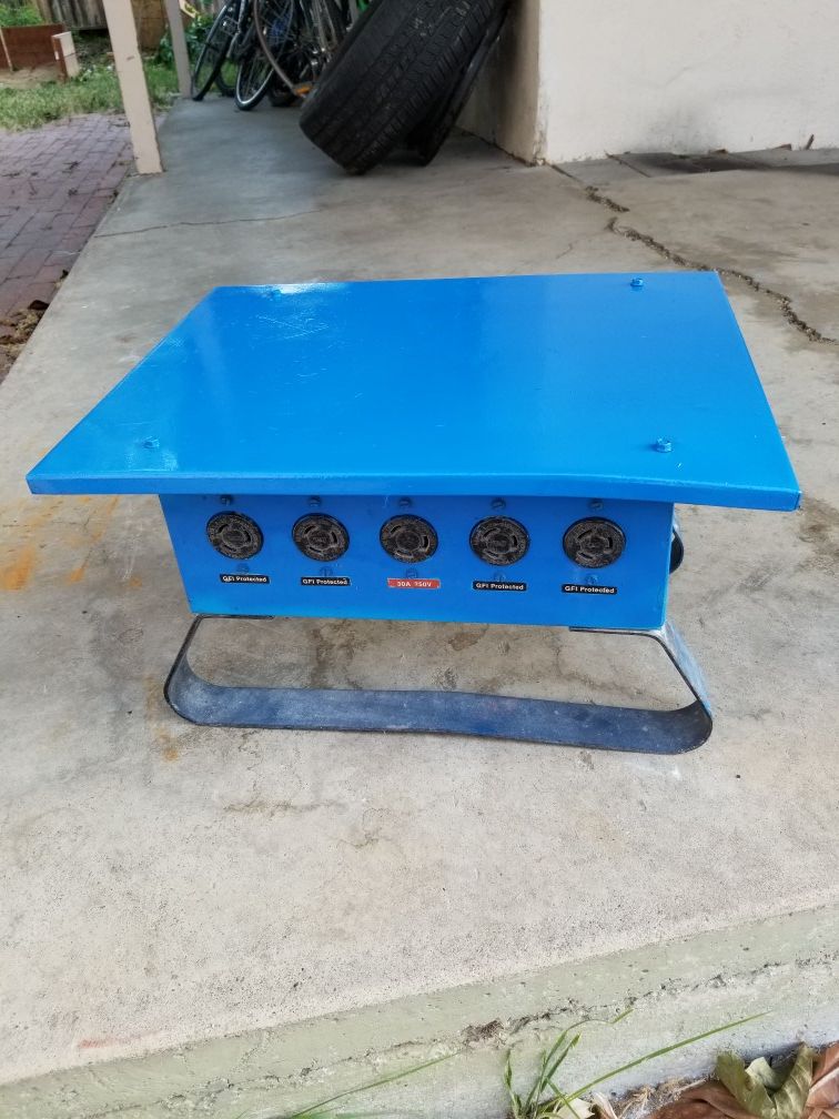 Spider box with cords