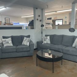 Ashley 2pc Sofa And Loveseat 