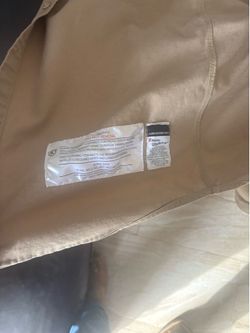 Pantalones de y una camisa talla lt y 35x32  todo por 80