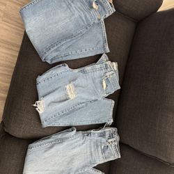 Women’s Levi And American Eagle Jeans 