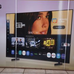 Brand New Samsung 85" Crystal UHD UN85U8000F 4K Smart TV 