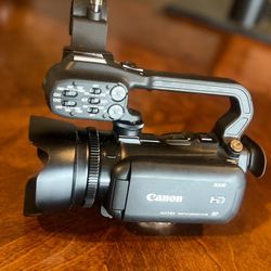 Canon XA10 Professional Camcorder