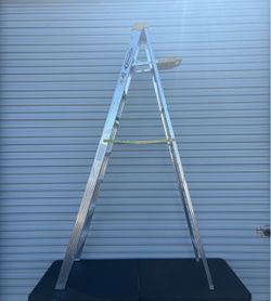 Werner 8-foot aluminum single-sided stepladder