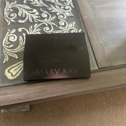Mary Kay Compact 