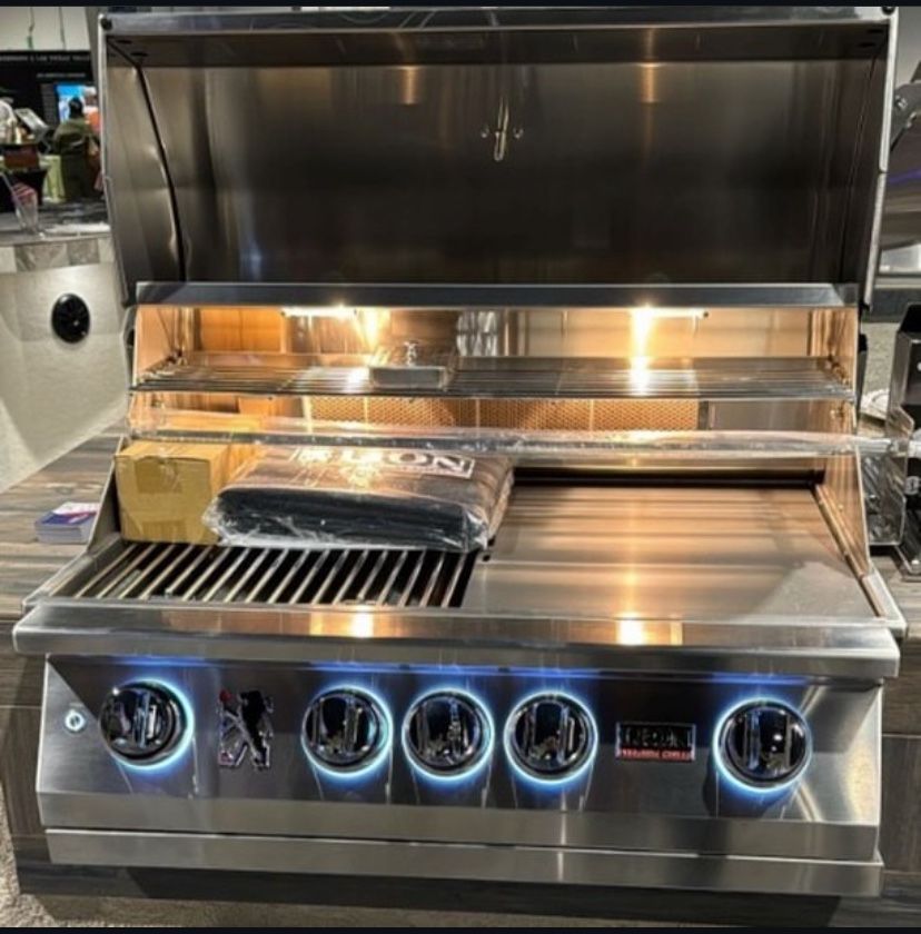 Outdoor Kitchen 