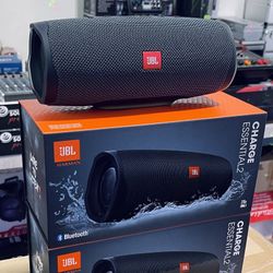 JBL Charge Essential 2.  20 hour of battery. Waterproof, and Powerbank. Brand new!! 