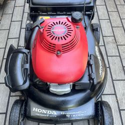 21”  Honda HRT216 Self Propelled  Lawn Mower In Cooper City 33330