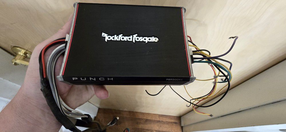 Rockford Fosgate Compact Amp  Pbr300x4