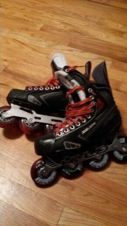 Bauer x60r hockey rollerblades size 7.5