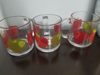 Mugs Set Of 3. Glass With Apples Imprint. Crate and Barrel