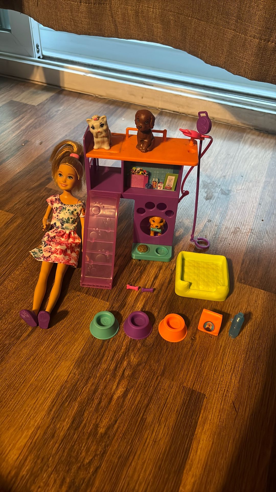 Barbie team Stacie Puppies Doll Play set 
