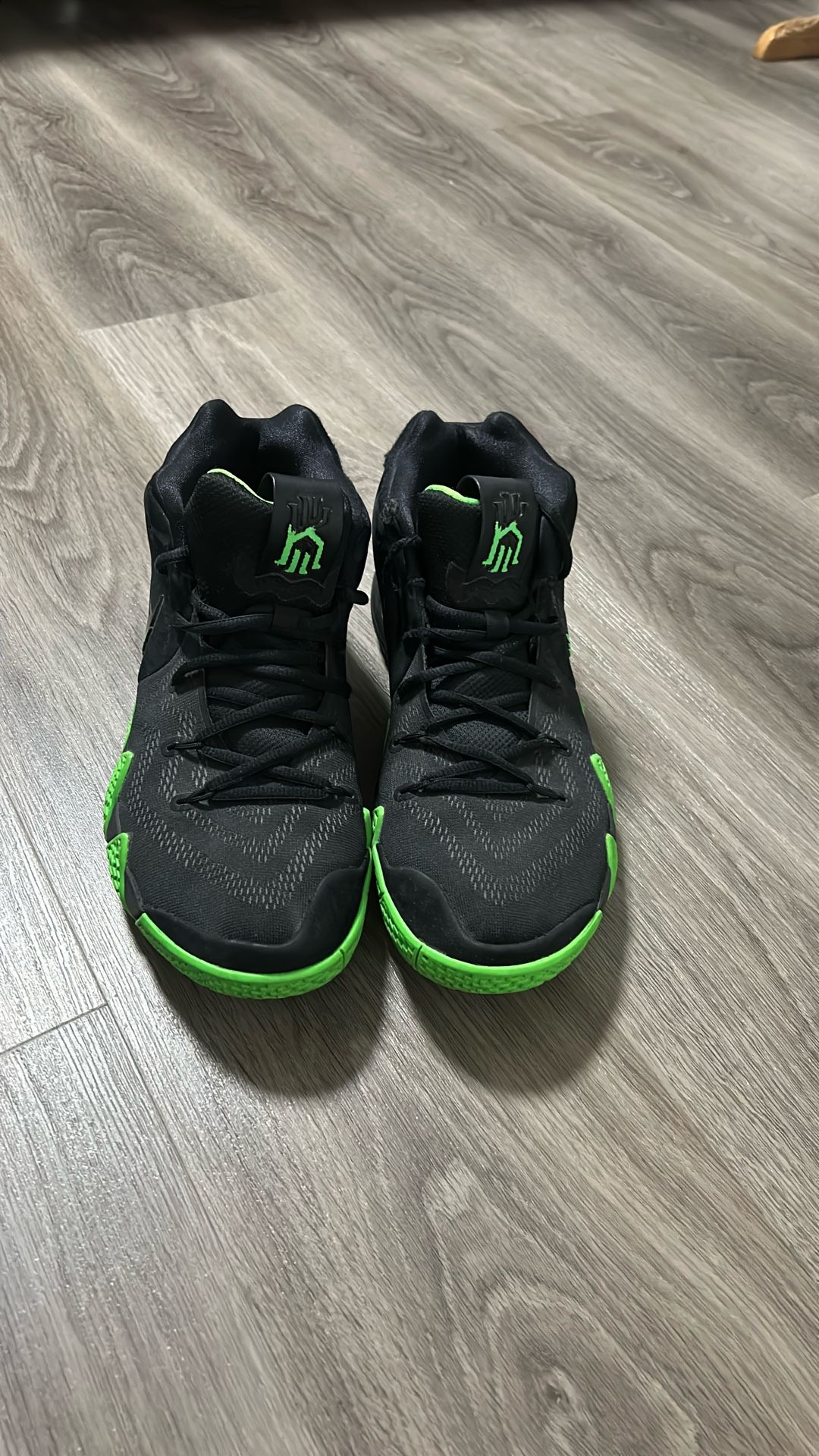Nike Kyrie 4 Halloween