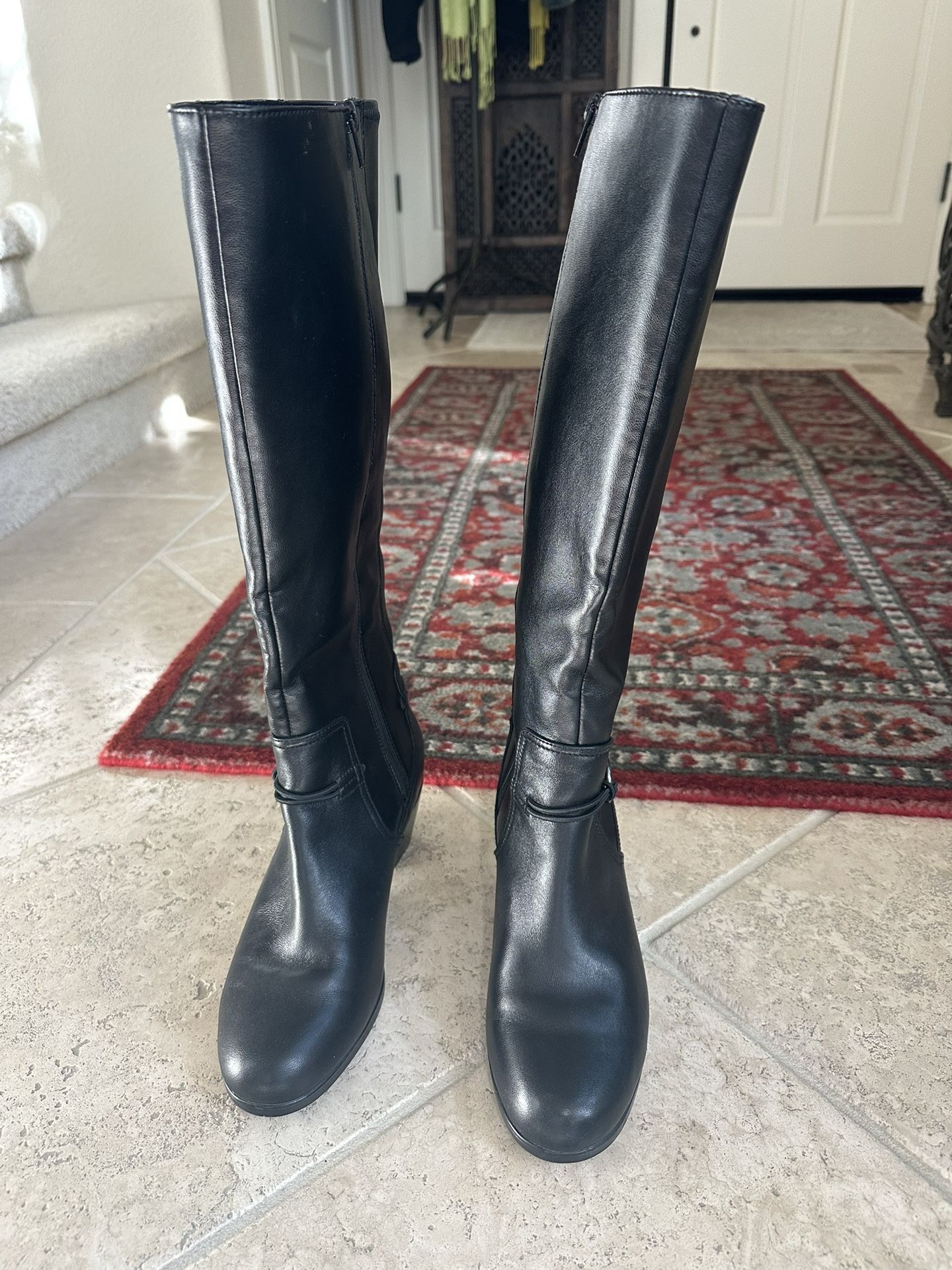 Clark’s Black Boots - Women’s Size 9
