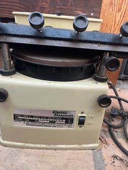 Makita 9820 Electric Sharpener