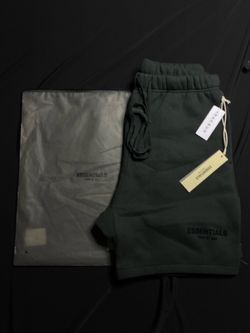 Black Essential Shorts