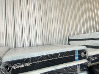 King mattress tempurpudec breeze