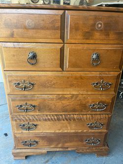 Dresser