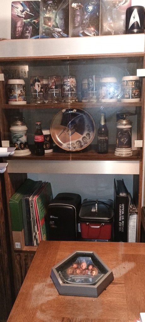 Display Cases With Glass Doors