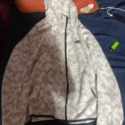 Camo Nike Tech