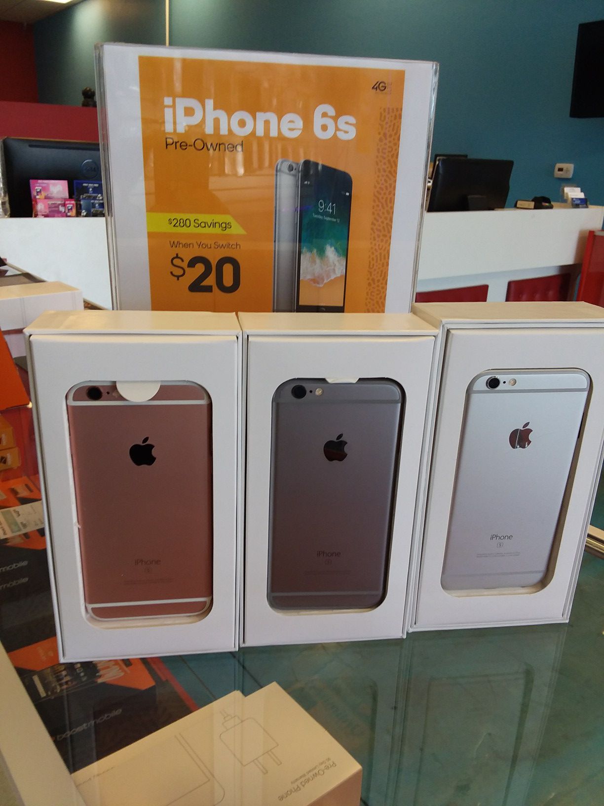 IPhone 6s PRE-OWNED FOR ONLY $20🤑🤑 WHEN YOU SWITCH TO BOOST MOBILE!!!