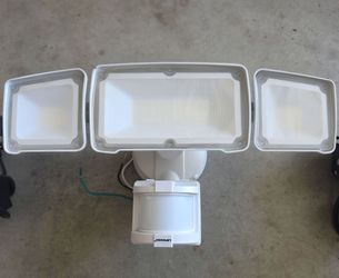 New Led security motion sensor light hard wire