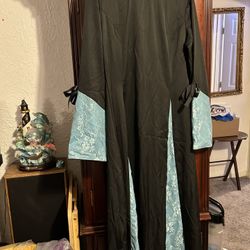 Women’s Clergy Robe