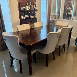 Dinning Table With Chairs
