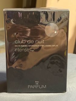 Club de nuit intense man