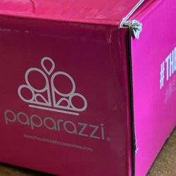 Valued At $200 To $300 Box Filled To The Rim With Beautiful Bracelets You Can See Previews On My Page Take It All For $75