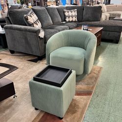 🔥Hot Deal🔥Brand New Swivel Accent Chair With Storage Ottoman $249, Delivery Available 